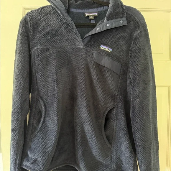 Patagonia Charcoal Fleece Pullover - Picture 1 of 2